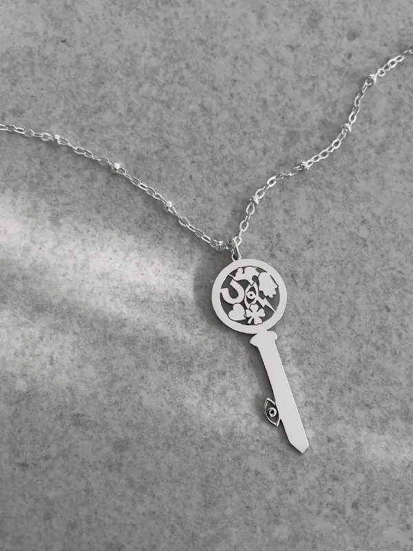 Ladies necklaces arrow pattern necklaces-Good Luck  Key Necklace